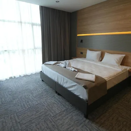 Otel Kent 3*